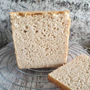 Pan de molde de centeno y escanda (espelta) (en molde con tapa y panificadora)