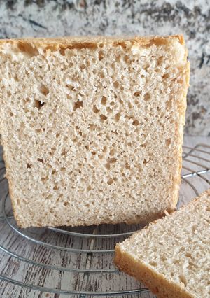 Foto principal de Pan de molde de centeno y escanda (espelta) (en molde con tapa y