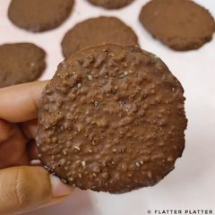 A picture of Quinoa Chocolate Frozen Bark.