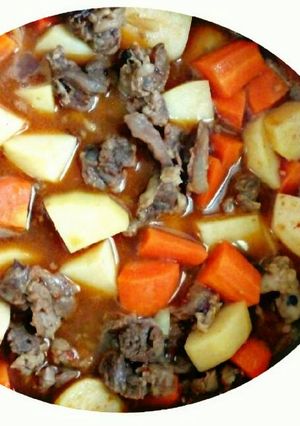 Hình của món Bò sốt vang.