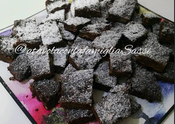 Brownies di pane raffermo al cioccolato