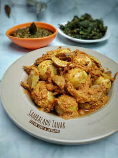 Foto resep Sambalado Tanak (Telur, Teri & Jengkol)