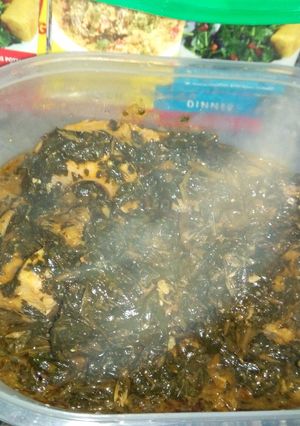 A picture of Achi bitterleaf soup.
