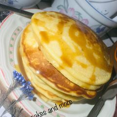 Fluffy pancakes A picture of Fluffy pancakes.