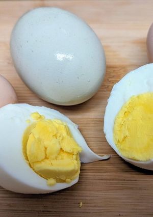 A picture of Pressure cooker. Hard boiled eggs.