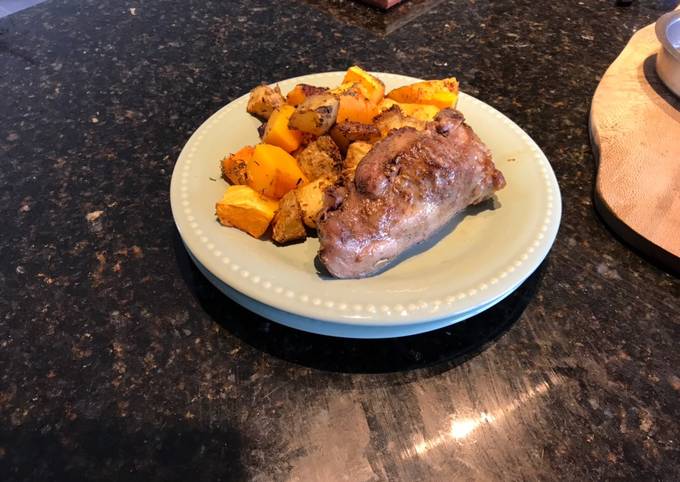 Pierna de Cordero al horno con papas al romero Receta de Jose Julio  Santopinto- Cookpad