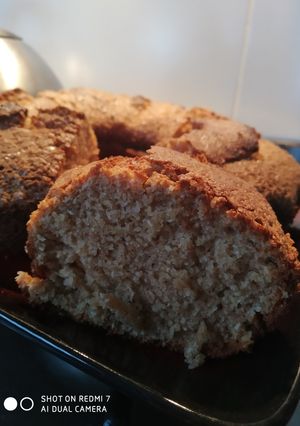 Una foto de Torta de avena, banana y coco rallado 😋