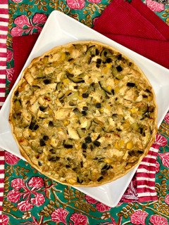 Una foto de Quiche de pollo con verduras