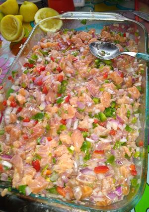 Una foto de Ceviche de salmón