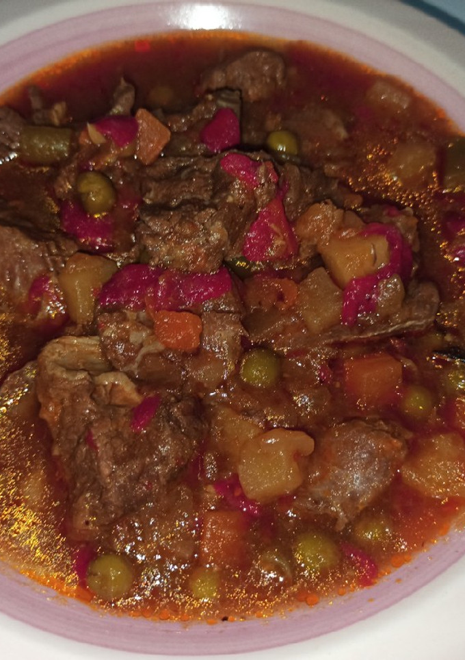 Una foto de OLLA GM: Carne guisada