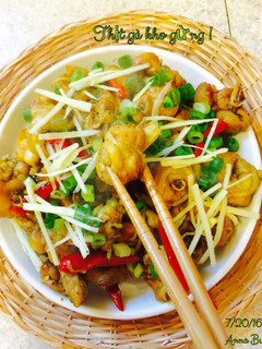 Hình của món Thịt gà kho gừng !.
