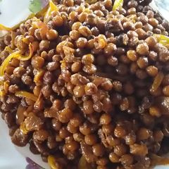 Agbugbu na achicha (Pigeon pea and dried cocoyam porridge) A picture of Agbugbu na achicha (Pigeon pea and dried cocoyam porridge).
