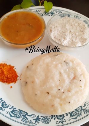 A picture of Plate Rawa Idli.