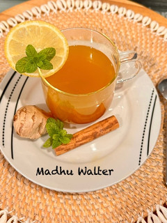 आयुर्वेदिक चाय ( Ayurvedic Tea) रेसिपी मुख्य फोटो