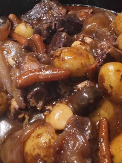 A picture of Nan's Hearty Beef Stew.