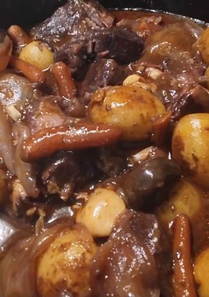 A picture of Nan's Hearty Beef Stew.