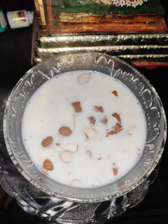 मीठी सेवई(meethi sevai recipe in hindi) रेसिपी मुख्य फोटो