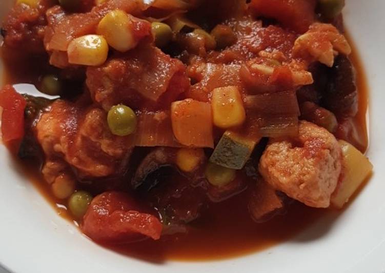 Speedy paprika vegetable and quorn one-pot