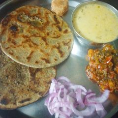 Bajre ki roti A picture of Bajre ki roti.