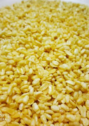 A picture of Fried Moong dal namkeen.