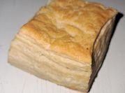 Una foto de bizcochito de grasa