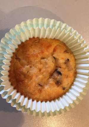 Una foto de Muffins de huevos, arroz y verduras -BLW