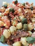 Ensalada de garbanzos con hueva de atún