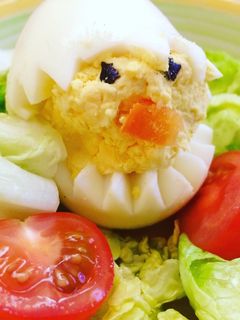 Una foto de Huevos rellenos clásicos 🐣👌🏻