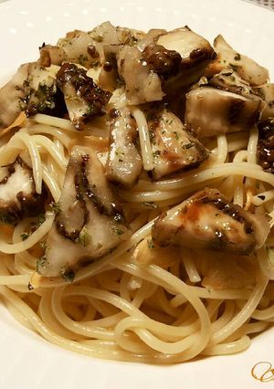 Una foto de Espaguetis al Olio con berenjenas asadas