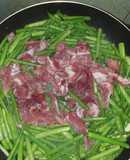 Bò xào măng tây xanh