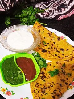 बेसन चीला (besan cheela recipe in Hindi) रेसिपी मुख्य फोटो