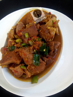 A picture of Meat pepper soup.