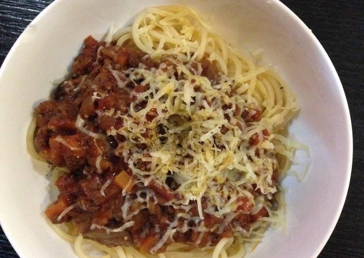Cara Gampang Membuat Spaghetti Bolognese Simple, Enak Banget