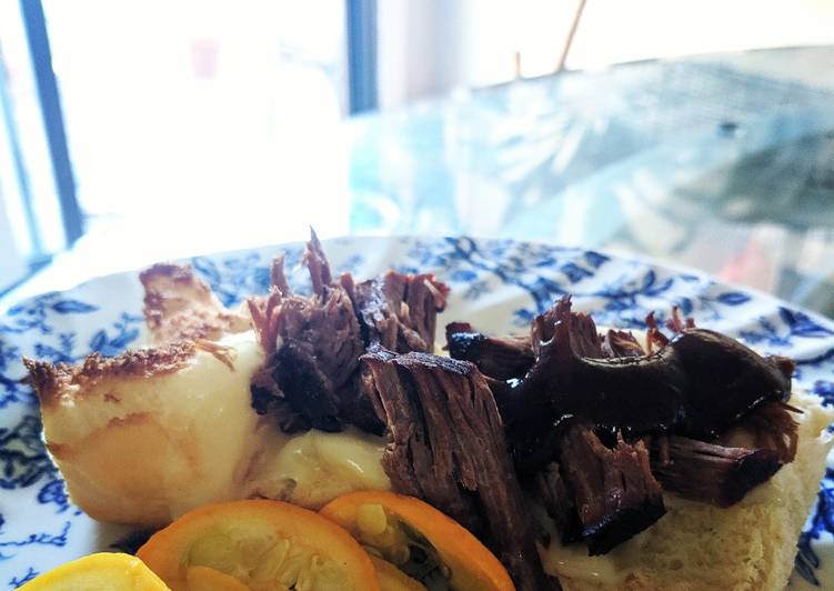 How to Make Delicious Roast beef and Swiss sliders