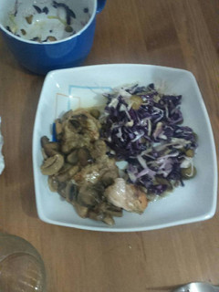 Una foto de Pollo al horno como me gusta 😁
