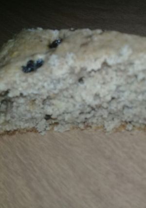 Una foto de Bizcochuelo de limón con porotos colorados (apto vegano)
