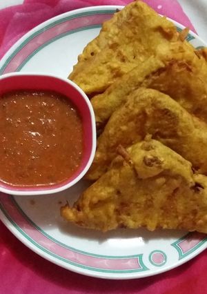 A picture of Paneer bread pakoda.