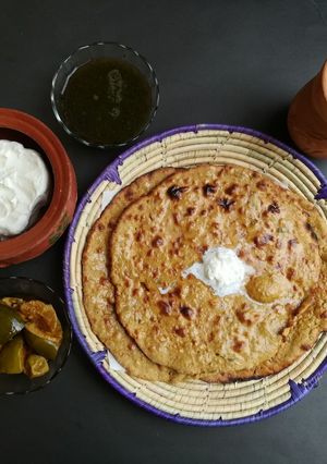 A picture of Missi Roti Punjabi style.