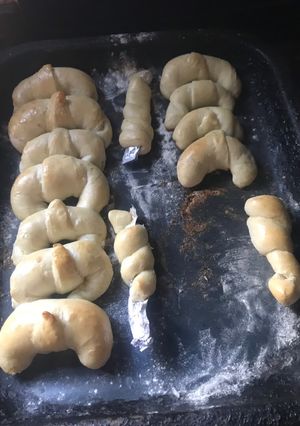 Una foto de Medialunas de panadería en casa