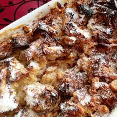 A picture of Raisin Bread Pudding.