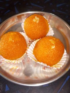 மோதி லட்டு (Mothi Laddu Recipe in Tamil) செய்முறை முக்கிய புகைப்படம்