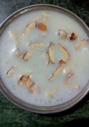 साबूदाना खीर(Sabudana kheer recipe in Hindi) रेसिपी मुख्य फोटो