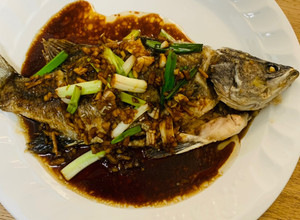紅燒鱸魚 的食譜成品照片