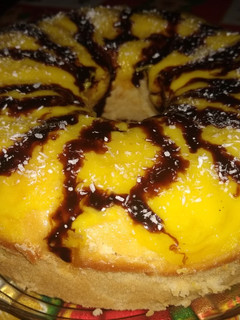 Una foto de Bizcochuelo con crema pastelera 🤗