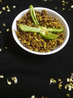 મૂંગ મસાલા (Mung Masala Recipe in Gujarati) રેસીપી મુખ્ય ફોટો