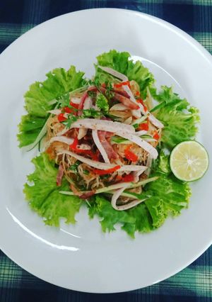 Hình của món Miến trộn tương XO.
