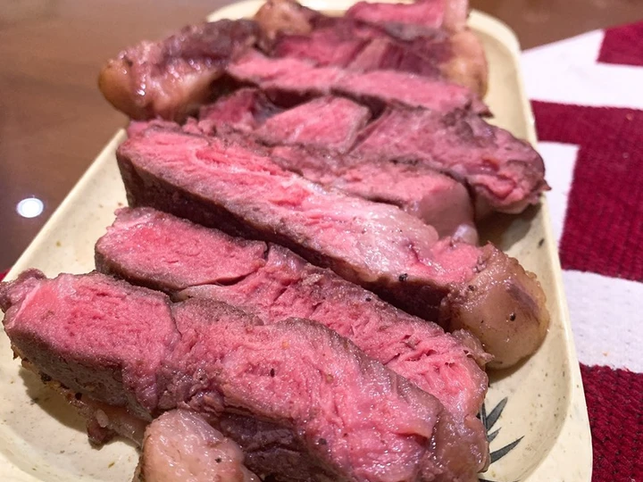 Easy Way Make Recipe Sirloin Steak that is  Makes Drooling, So Delicious}