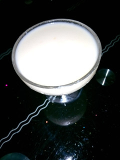 A picture of Apple milk shake.