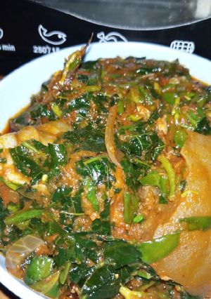 A picture of Water leaf and ugu.