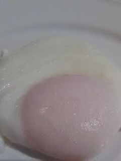 Una foto de Huevo poché o escalfado